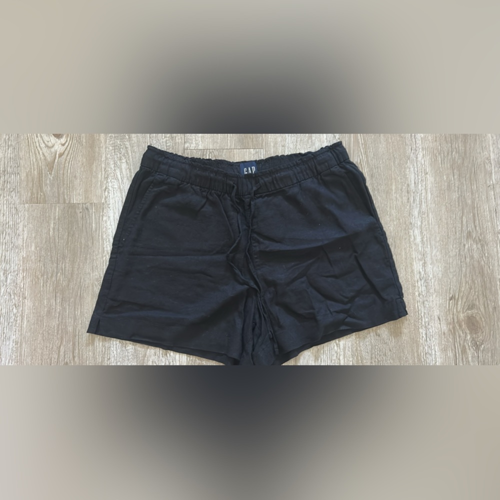 Gap Medium Pull On Linen Short